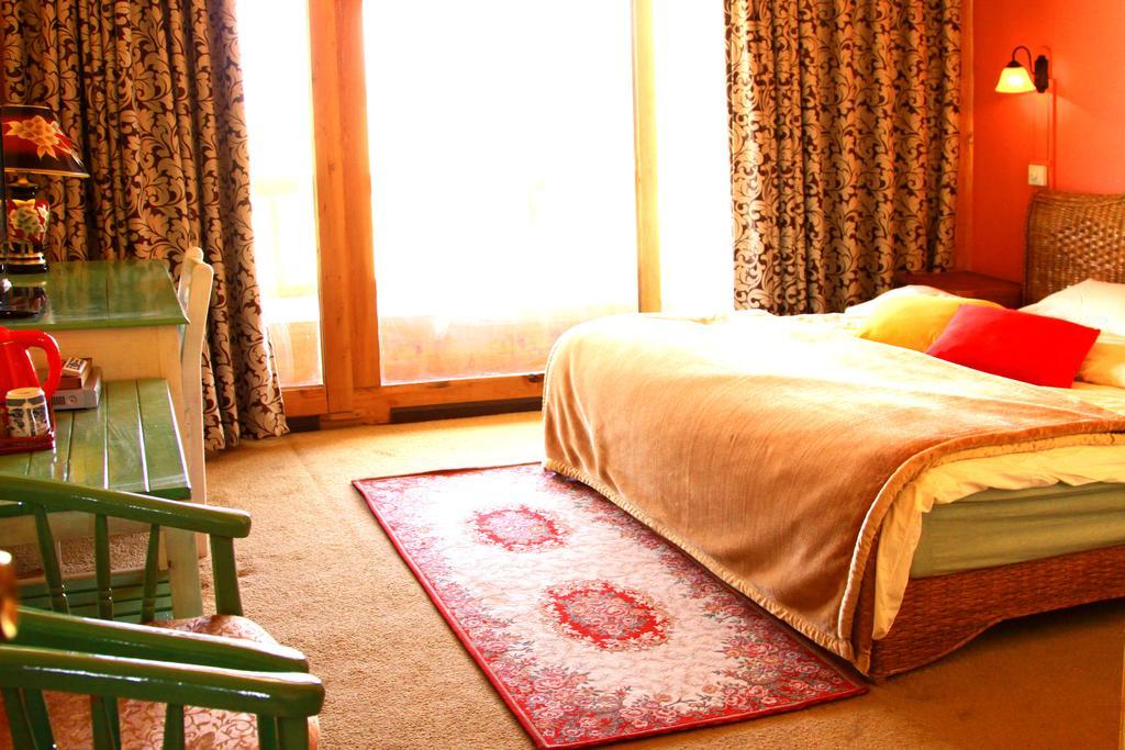 Shangri-La Lao Shay Youth Hostel מראה חיצוני תמונה